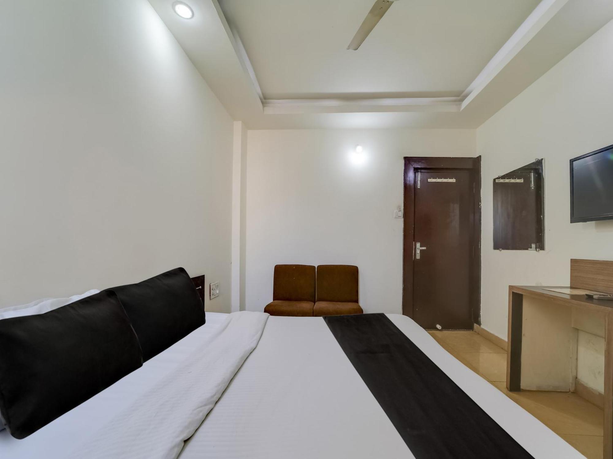 Super Hotel O The Surbhi Bhopal Exterior foto