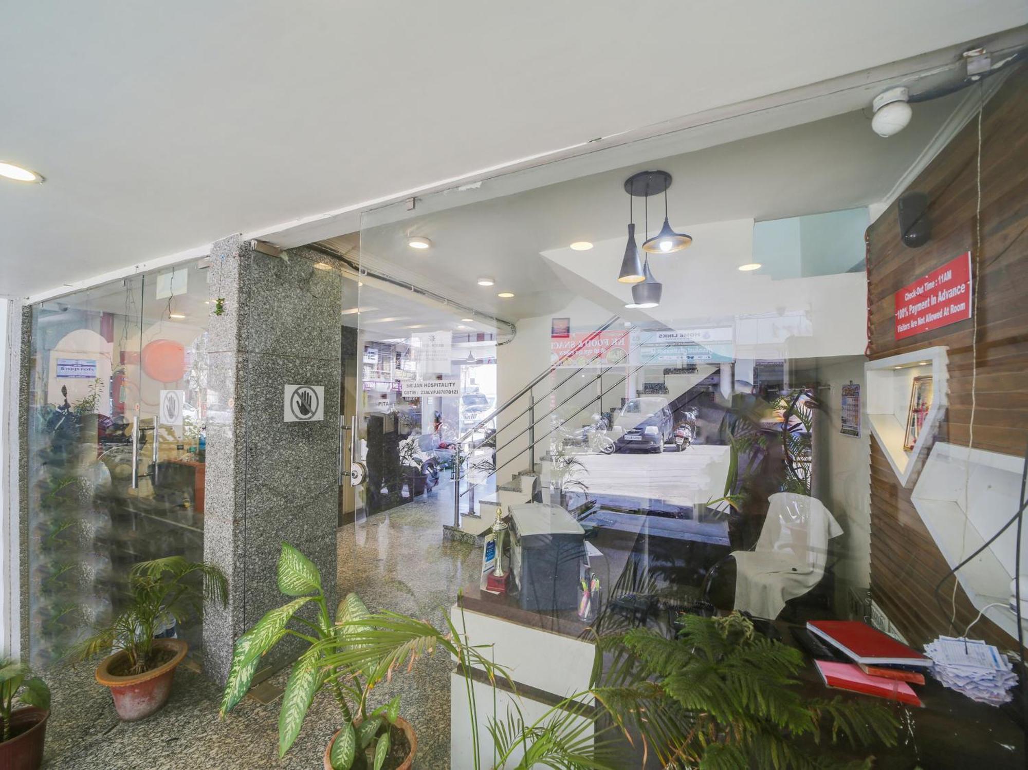 Super Hotel O The Surbhi Bhopal Exterior foto
